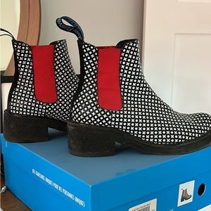 Fluevog Slacker Chelsea boots